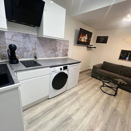 Maison Appartement Triplex Avec Jacuzzi Et Sauna แซงต์-เอเตียน ภายนอก รูปภาพ