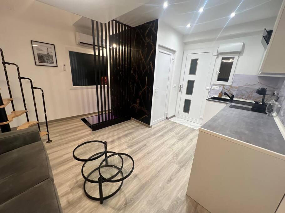Maison Appartement Triplex Avec Jacuzzi Et Sauna แซงต์-เอเตียน ภายนอก รูปภาพ