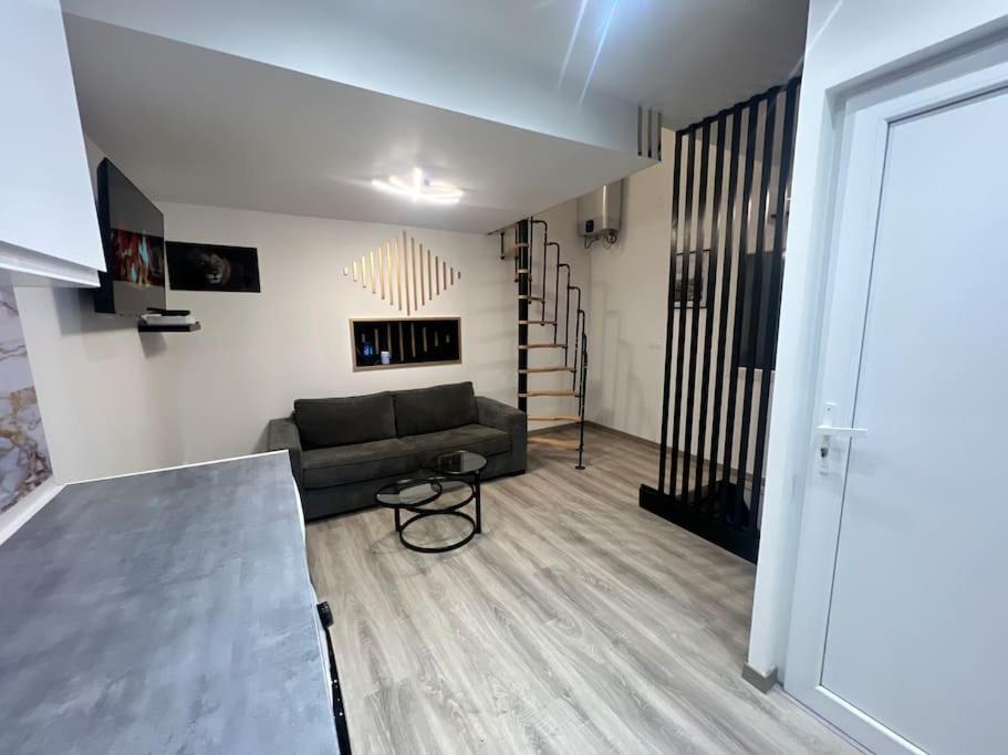 Maison Appartement Triplex Avec Jacuzzi Et Sauna แซงต์-เอเตียน ภายนอก รูปภาพ